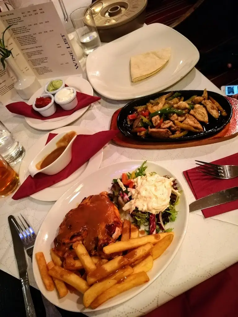 Niki_Black Bull Inn_Kirknewton_review