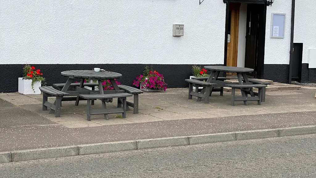 Woodville Inn Bar & Restaurant_Kirriemuir_slider_image_1