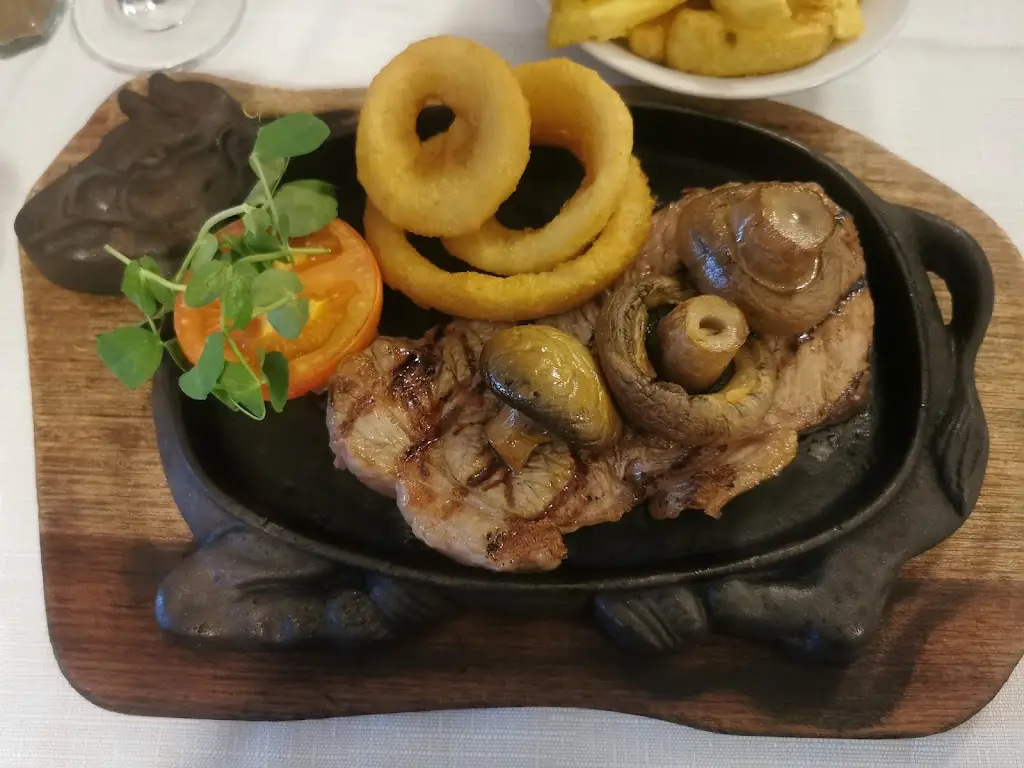 Menu_The Crown Tavern_Lanark_image_4