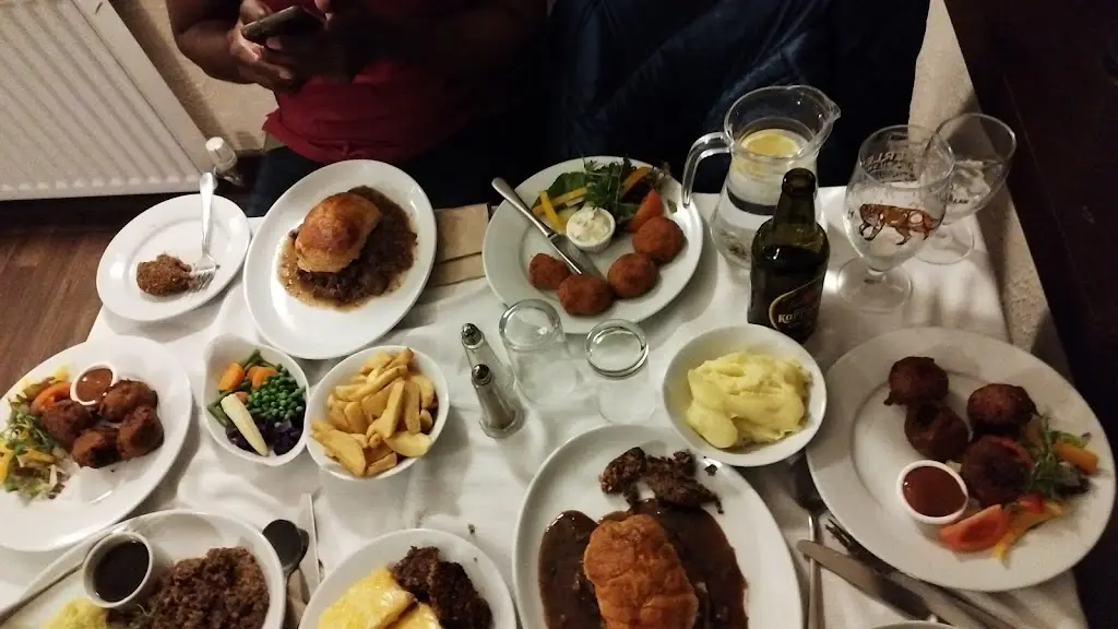 The Crown Tavern_Lanark_slider_image_3