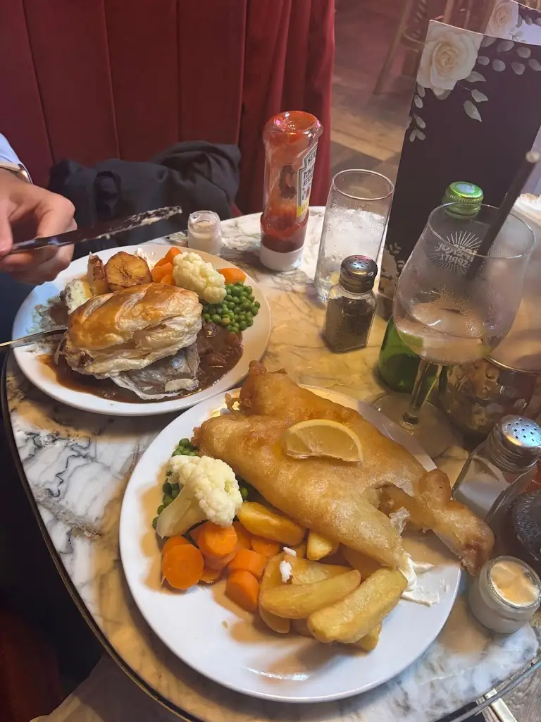 Luke Dolan_Duchess of Kirkcaldy_Kirkcaldy_review