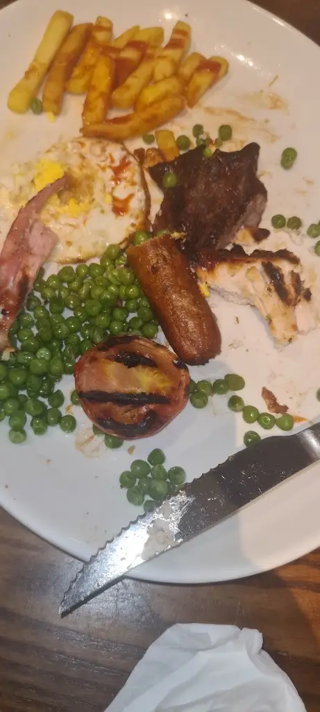 john elvin_Exchequer_Kirkcaldy_review