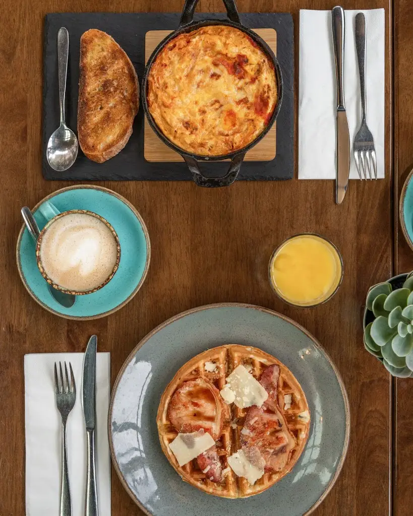 Byward Kitchen and Bar_Law_slider_image_2