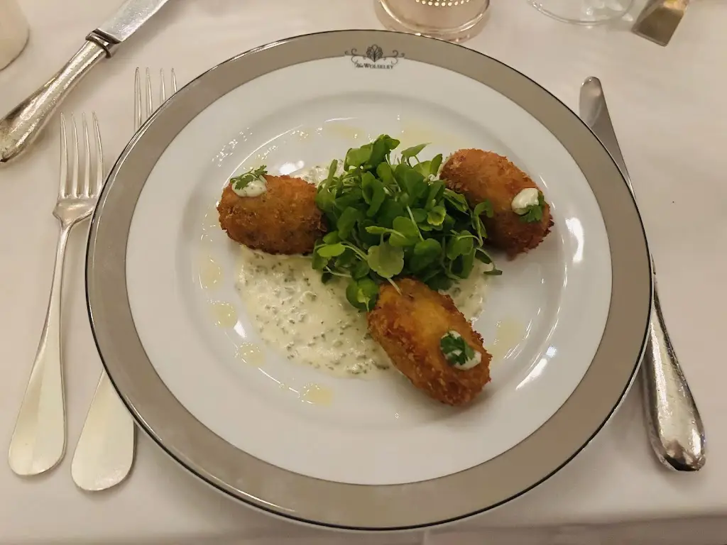 HY_The Wolseley_Law_review