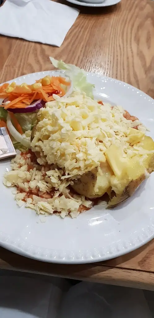 Mairi Brown_The Black Bull Inn_Lesmahagow_review