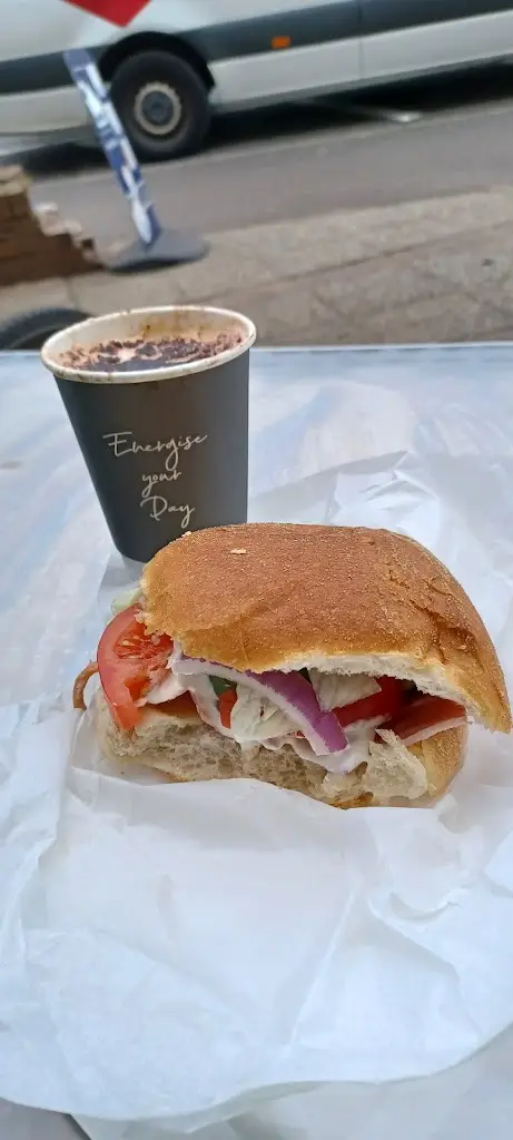 Bob Balmer_Cafe Barga_Lennoxtown_review