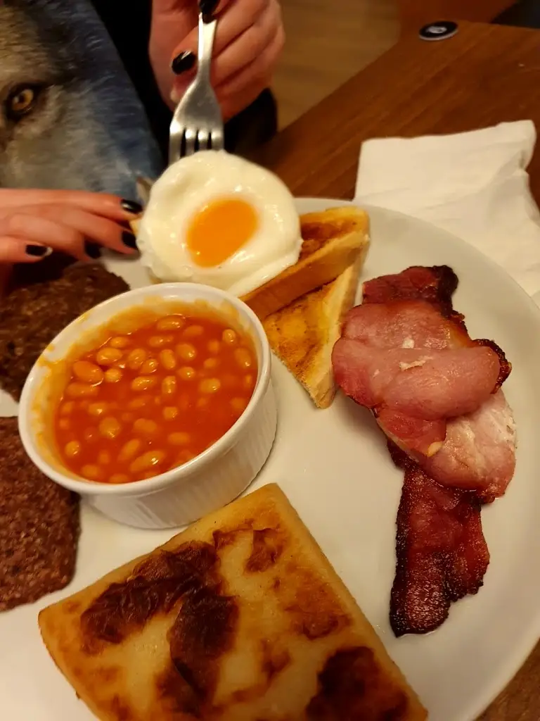 Sonas Café Bistro_Lennoxtown_slider_image_2