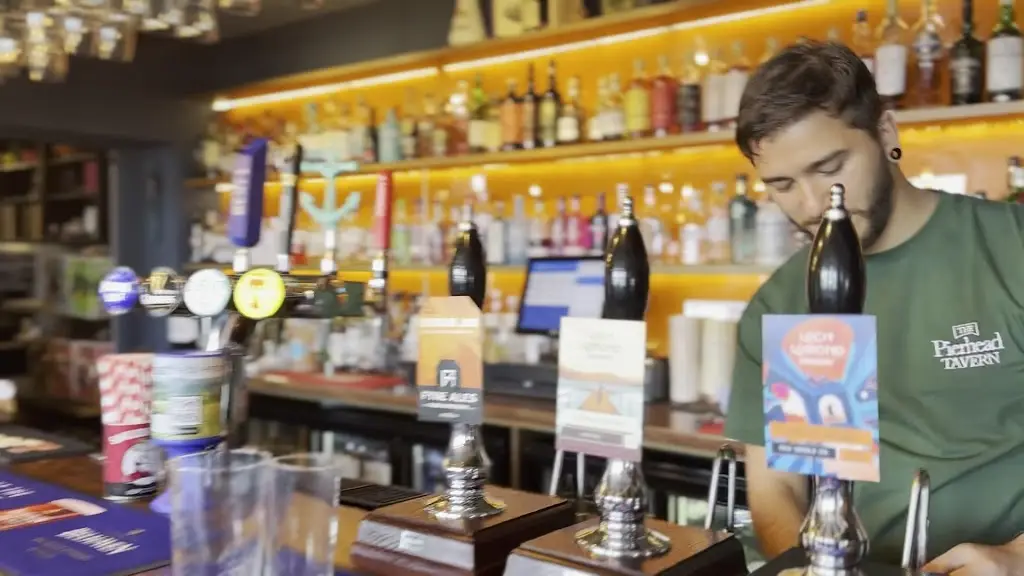 Pierhead Tavern_Lamlash_slider_image_2