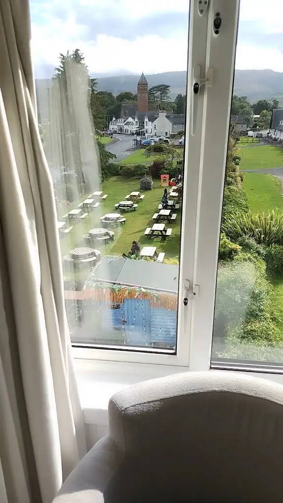 Nyumbani Safari Photography_Glenisle Hotel and Bistro_Lamlash_review