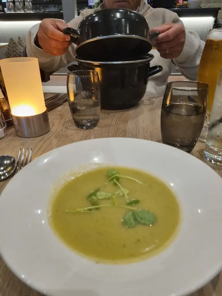 Menu_Brambles Seafood + Grill_Lamlash_image_7