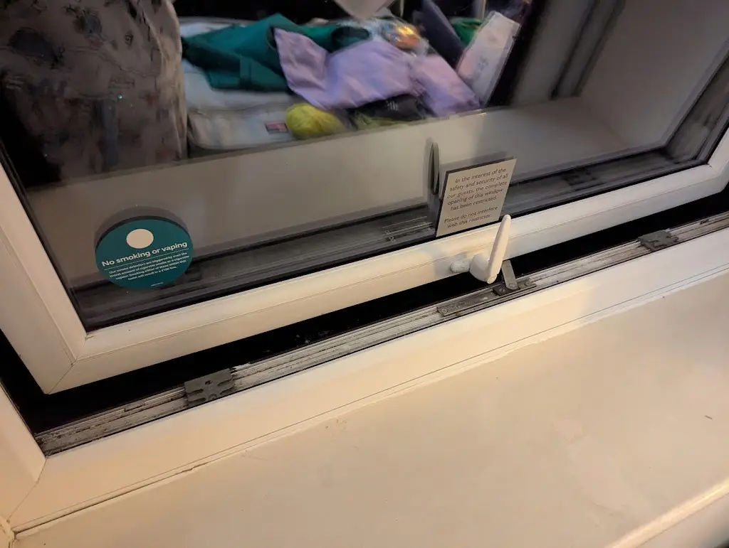 Carolyn Hicks_Premier Inn Huntingdon  hotel_Alconbury_review