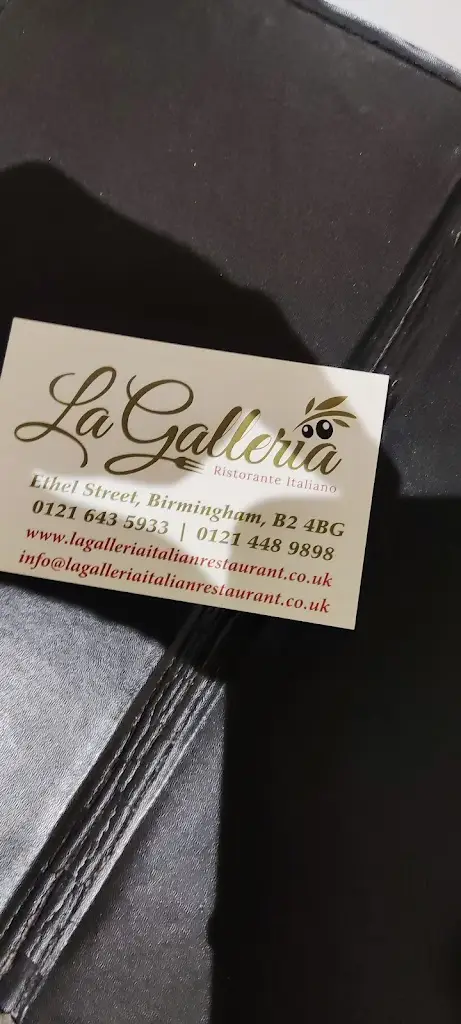 Kevin Obajt_La Galleria_Birmingham_review