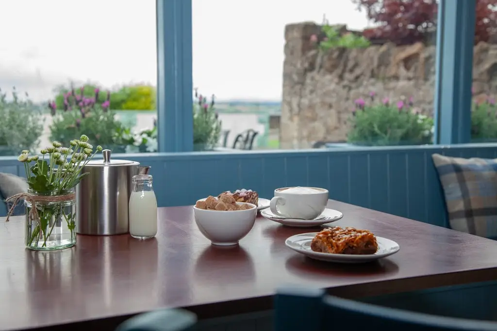 Coorie by the Coast_Limekilns_slider_image_2