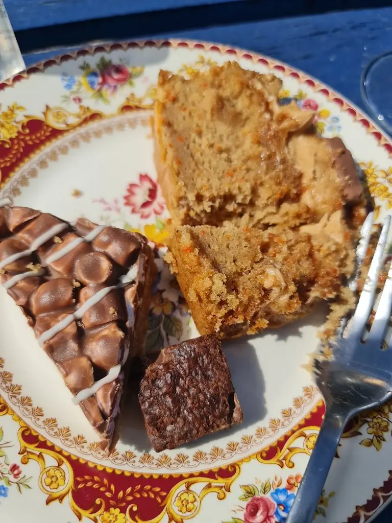 Rosalind Alexander_Commercial Arms_Leuchars_review