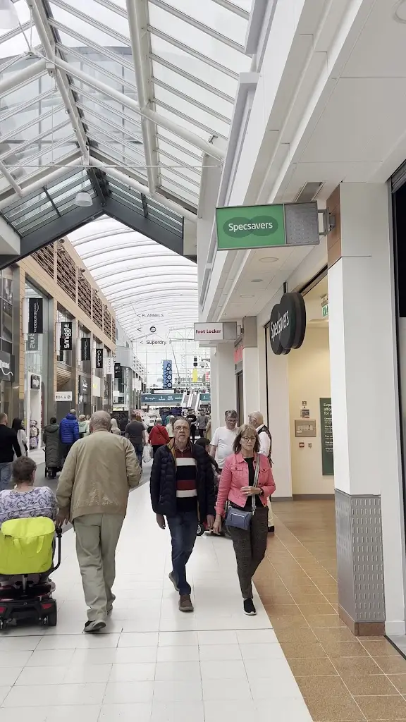 Chopstix - Livingston The Centre_Livingston_slider_image_2