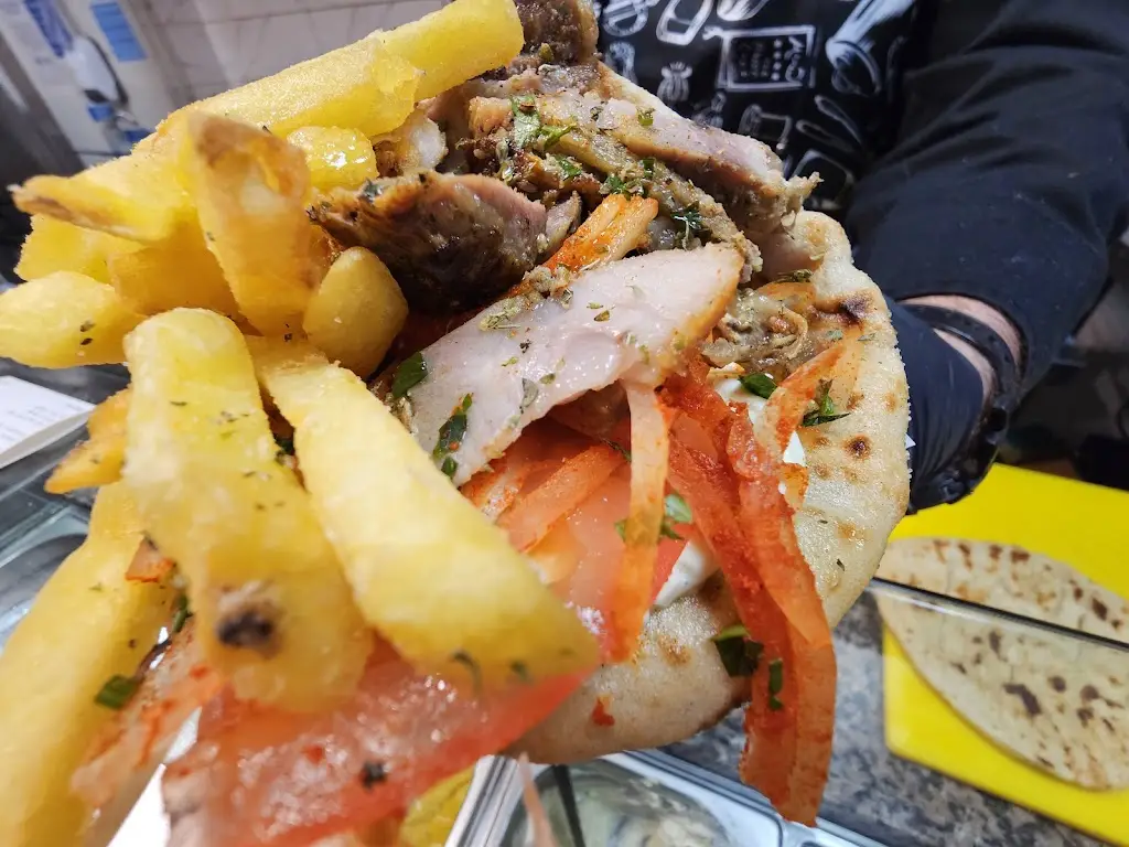 Artisan Greek Kitchen_Livingston_slider_image_3