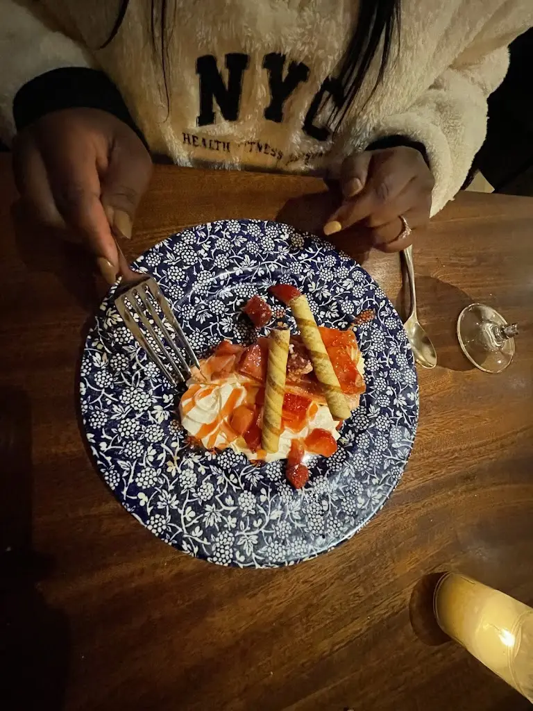 Gamuchirai Sisanda Mkandla_Gambero Rosso ltd_Laurieston_review