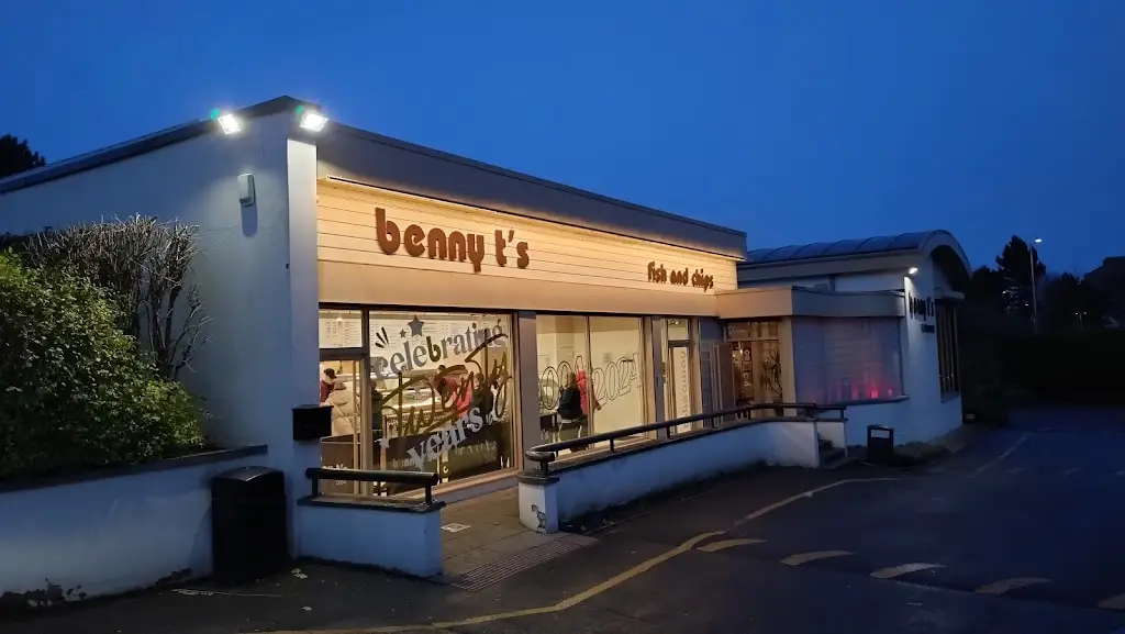 Graddy 61_Benny T’s_Laurieston_review