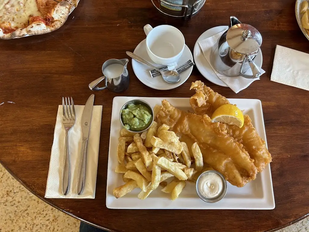 Benny T’s_Laurieston_slider_image_2