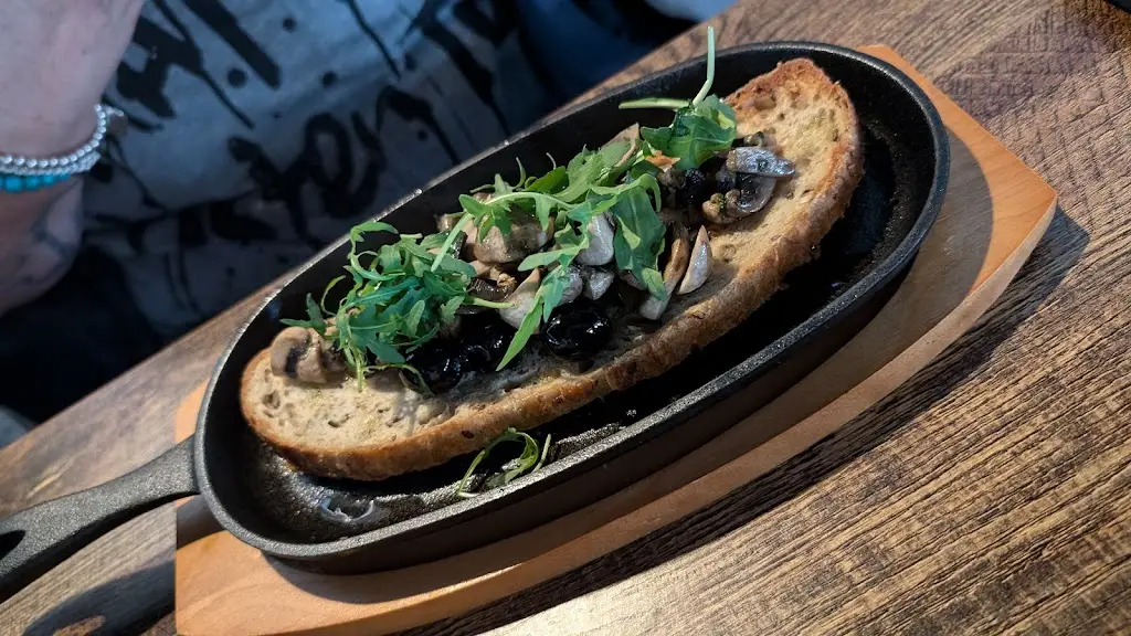 Menu_House of Olives Falkirk_Laurieston_image_3