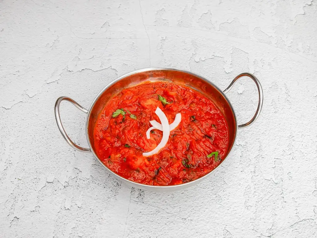 Desi Twist_Laurieston_slider_image_3