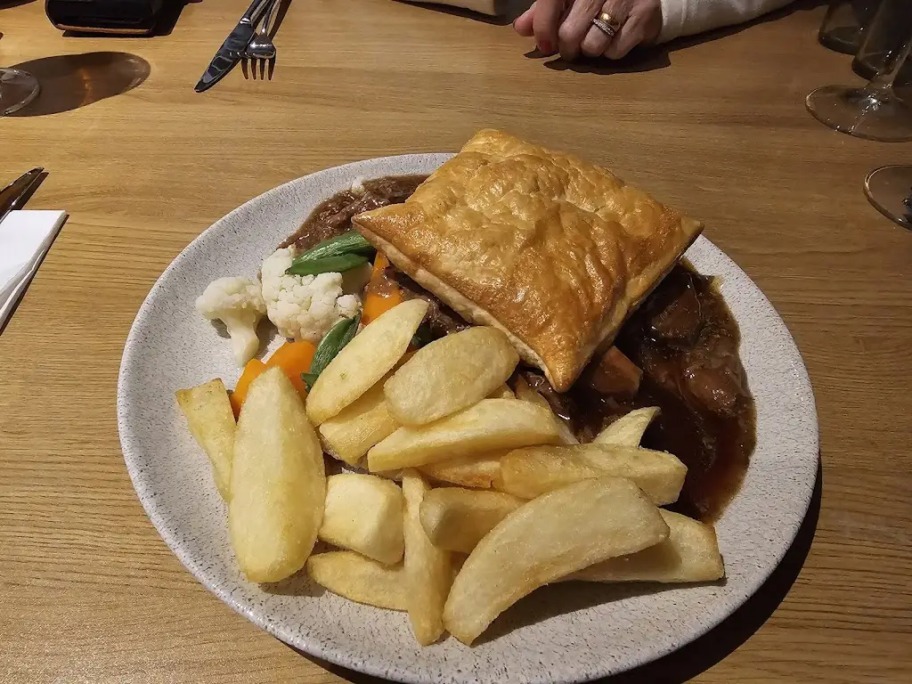 Rachel Browne_Canalside_Laurieston_recensione