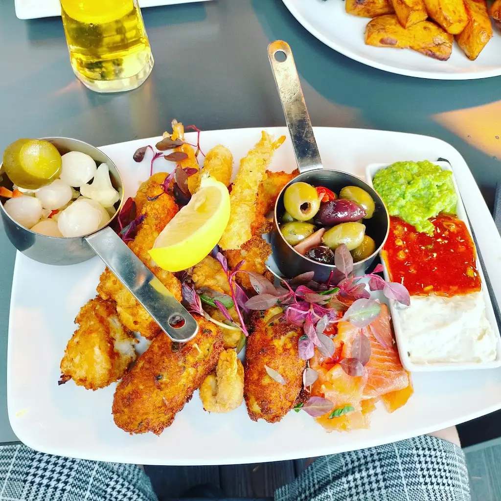 Menu_Gilt - Bingham_Bingham_image_8