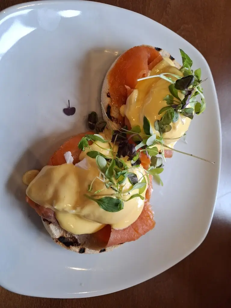 Menu_Gilt - Bingham_Bingham_image_9