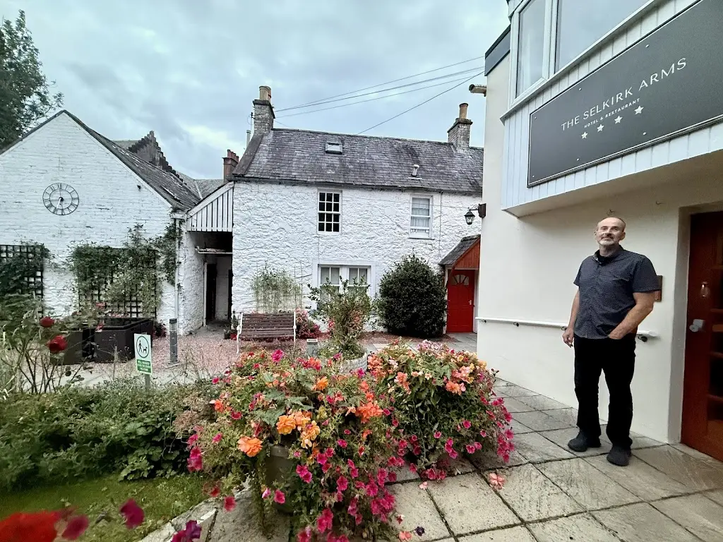 Dana O_The Selkirk Arms Hotel & Restaurant_Kirkcudbright_review
