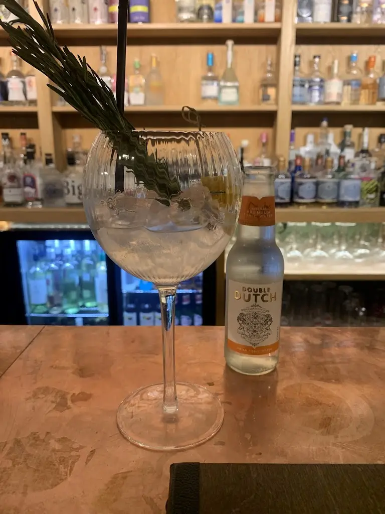 Amy McClelland_The Masonic Arms_Kirkcudbright_review