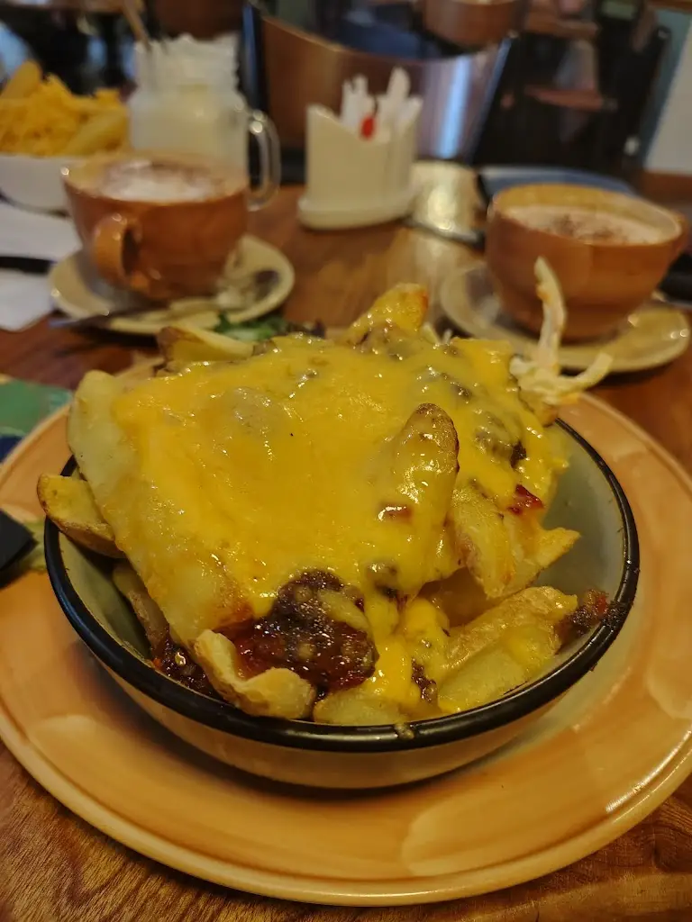 Betty “Bbee” Brown_Mullberries_Kirkcudbright_review