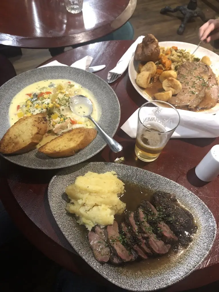 Sarah Cannon_Masonic Arms_Kirkcudbright_review
