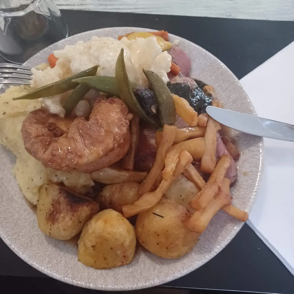 Alan McVittie_Masonic Arms_Kirkcudbright_review