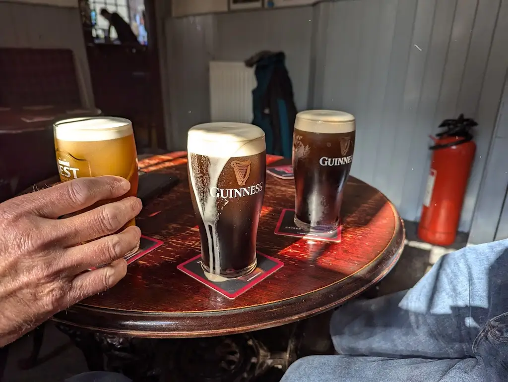 Menu_Corner Bar_Lochwinnoch_image_1