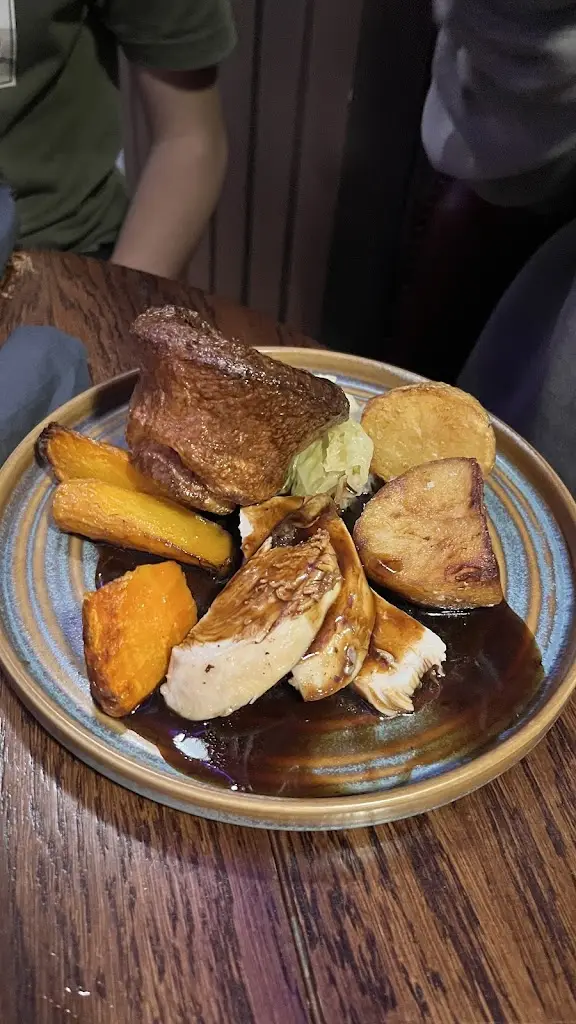 Lindsay Simmonds_The Thunderton House_Lhanbryde_review