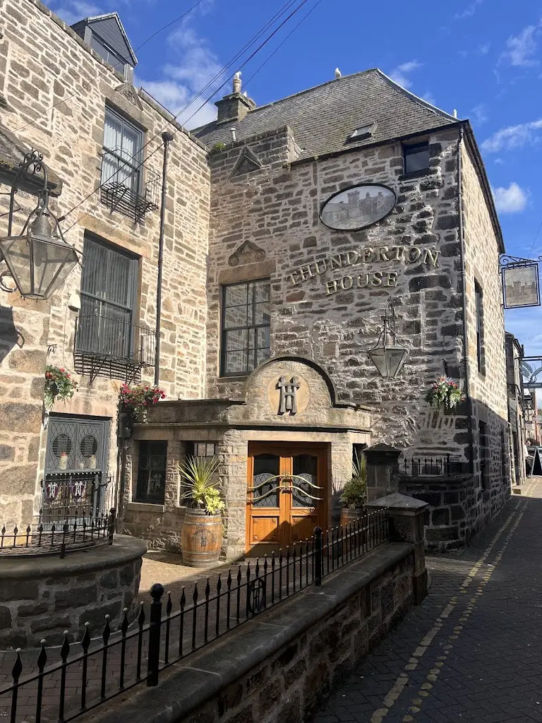 The Thunderton House_Lhanbryde_slider_image_3