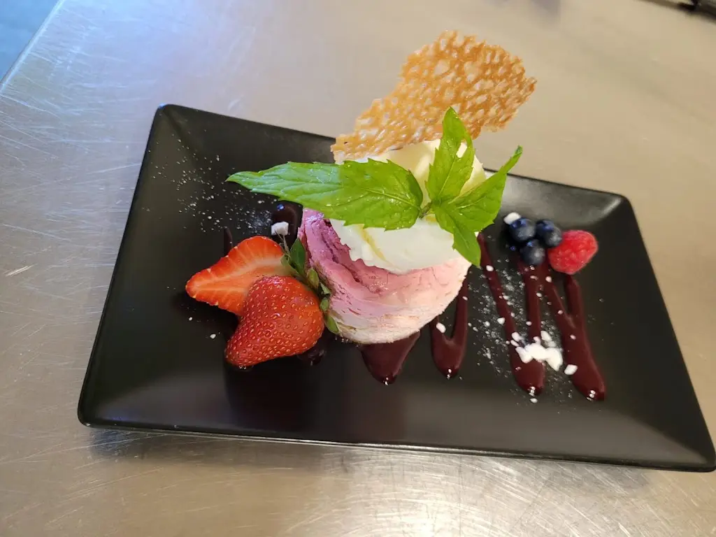 Catch 79 Seafood Bistro restaurant in Lhanbryde