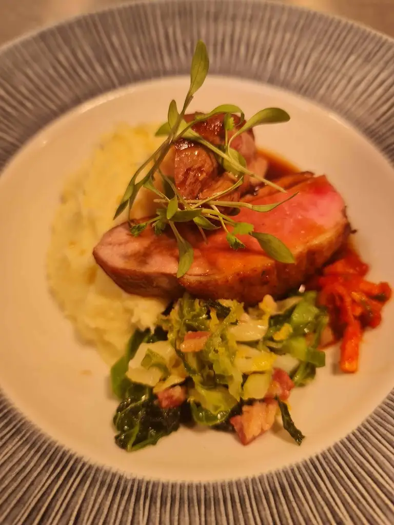 Duffus Inn Restaurant & Bar_Lhanbryde_slider_image_2