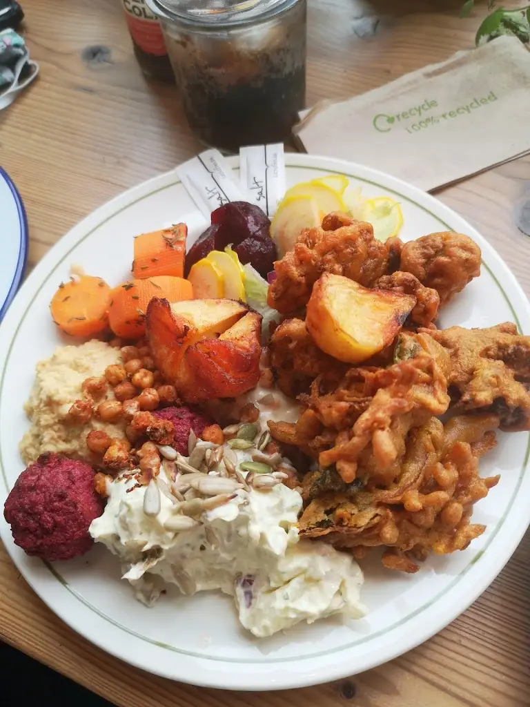 laura shh_Café Kombucha_Lhanbryde_review