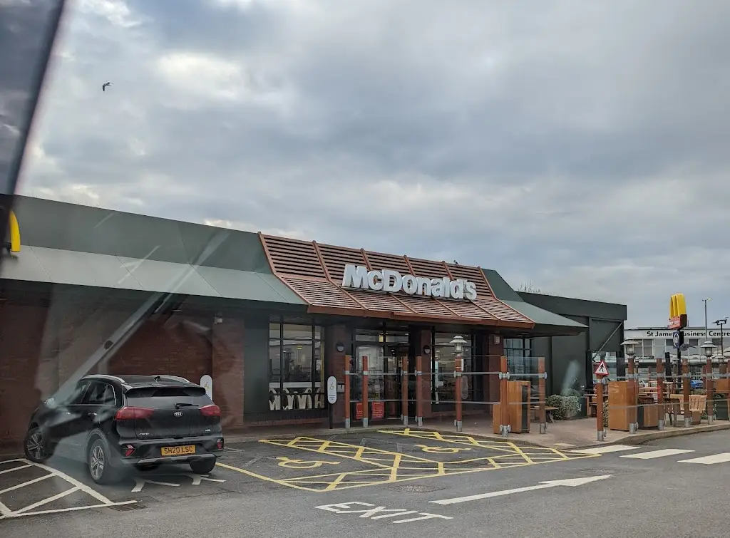 McDonald's_Linwood_slider_image_1