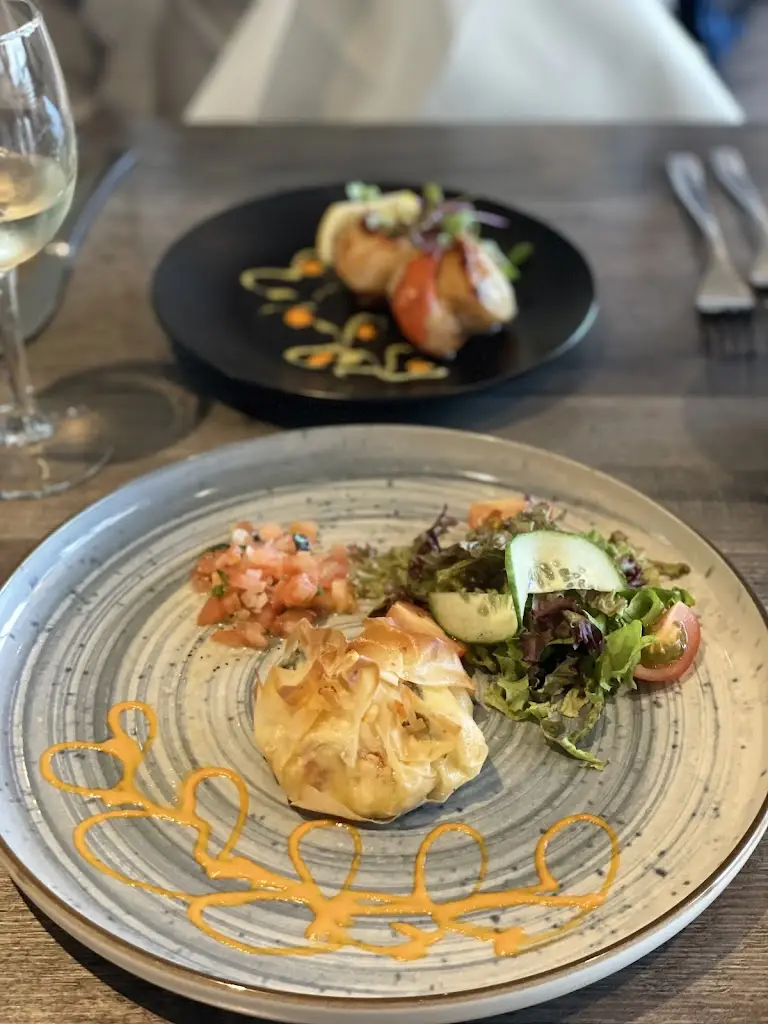 Katharina Schlegel_The Foveran_Kirkwall_reseña