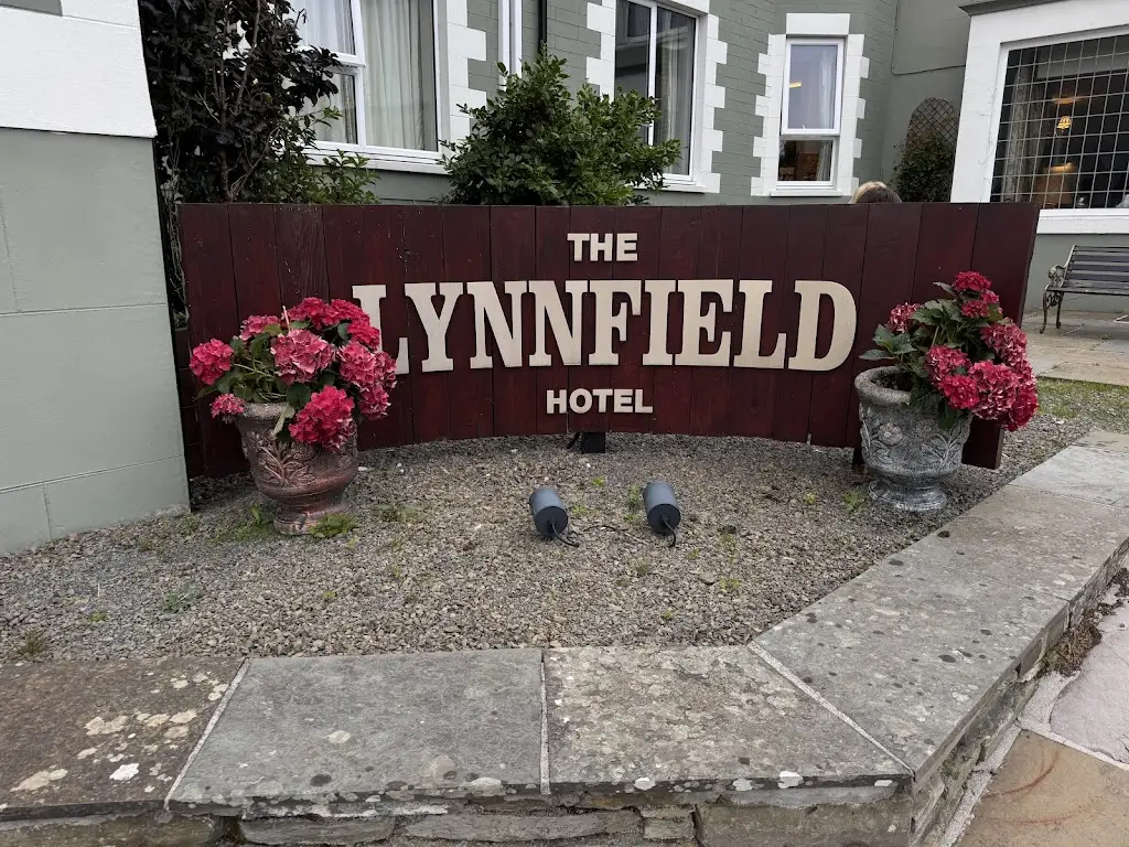 Stephanie Bächli_Lynnfield Hotel & Restaurant 4 Star Rated_Kirkwall_review