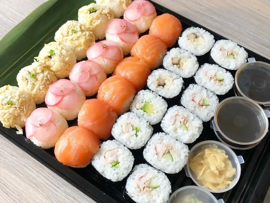 Sakura Kitchen_Kirkwall_slider_image_3