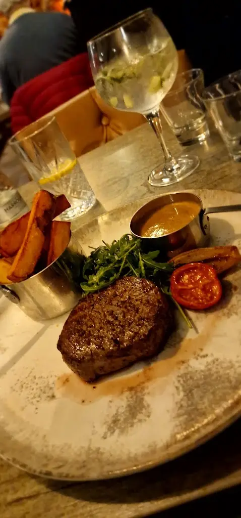 Menu_Tom Browns_Bingham_image_7