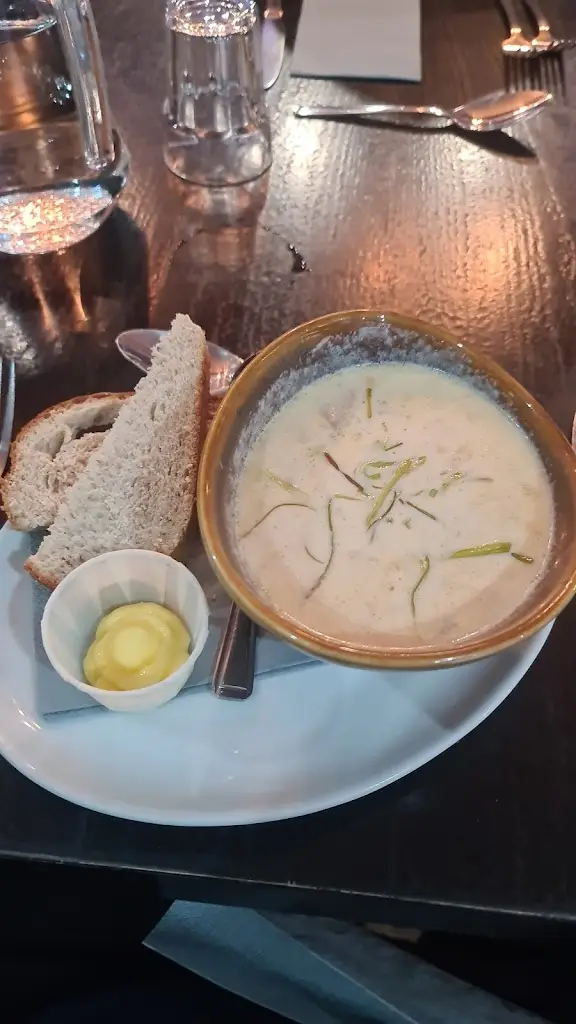 Luke Saunders_The Murray Arms Hotel & Seafood Restaurant_Kirkwall_review