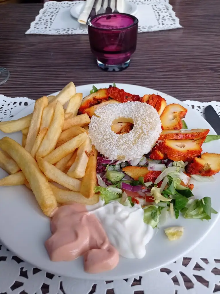 Menu_The Hollytree_Menstrie_image_5