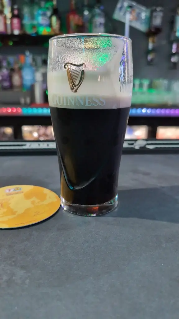 Simon Barley_The Hollytree_Menstrie_review