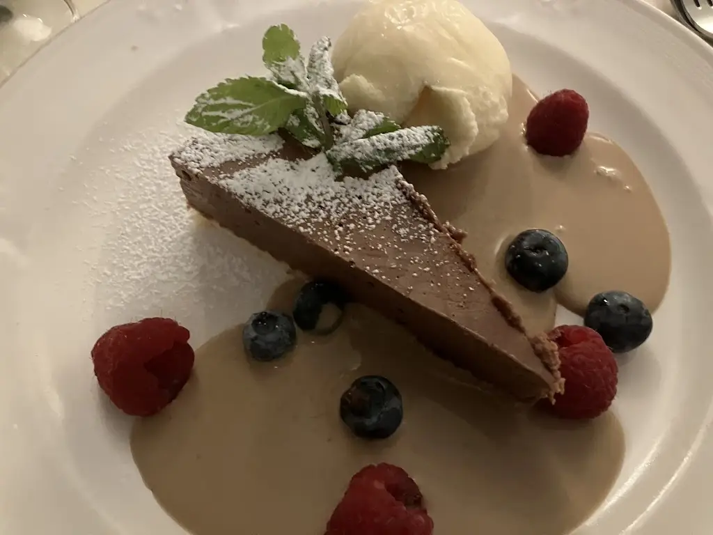 Menu_Ashmore's_Bingham_image_8