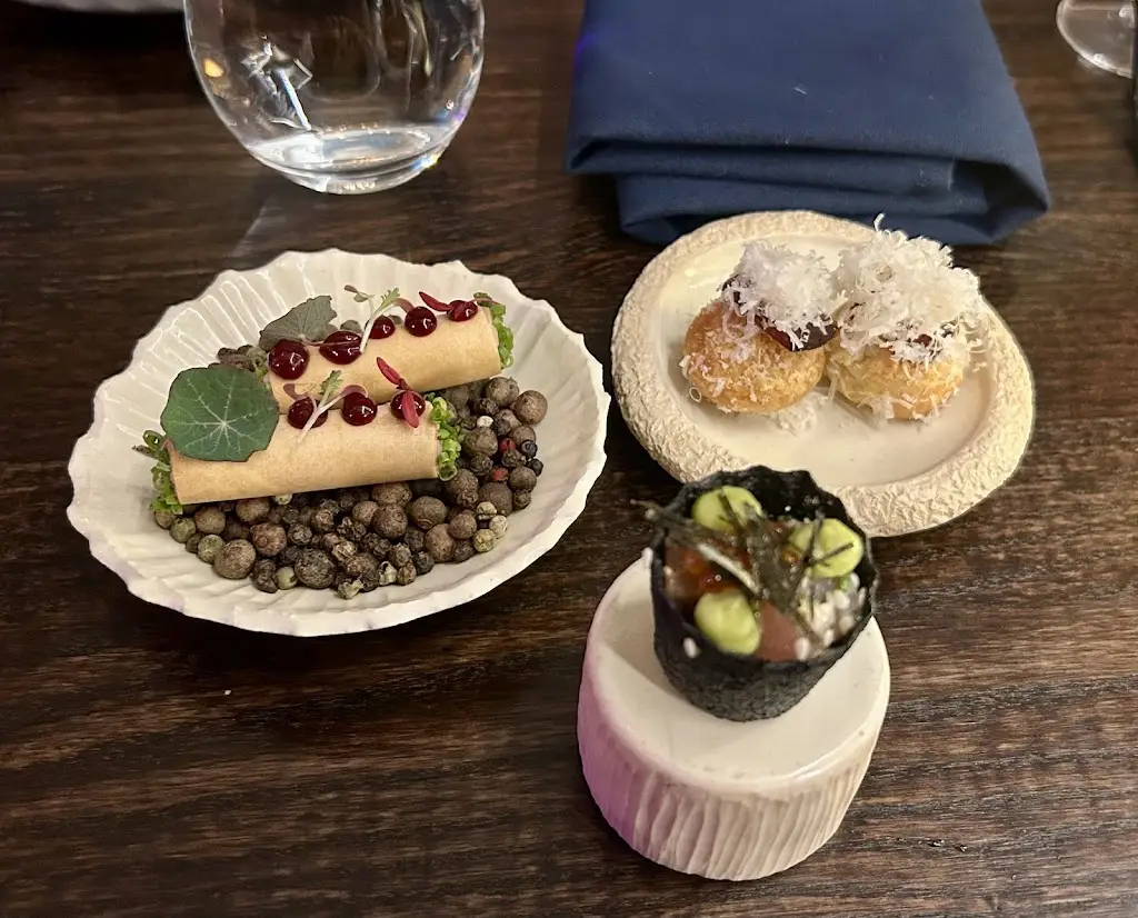 Annie Doherty_Elements_Milton of Campsie_recensione