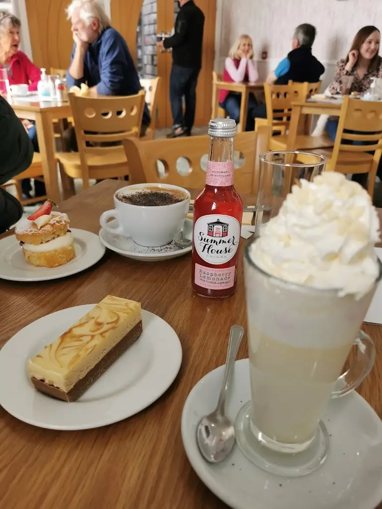 Menu_Annies Cakery_Macduff_image_7